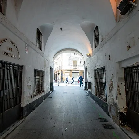 Estudio Del Populo - Apartment