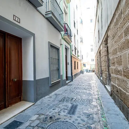 Estudio Del Populo - * Cadiz